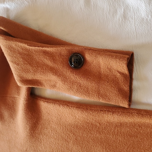 Ethyl Fall Spiced Pumpkin Orange Sz. L Sweater w Accent Button Slvs - Picture 9 of 12